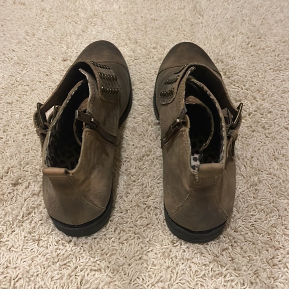 Lucky Brand ankle boot - Picture 3 of 6